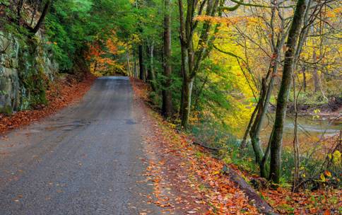Hocking Hills Scenic Byway in Ohio