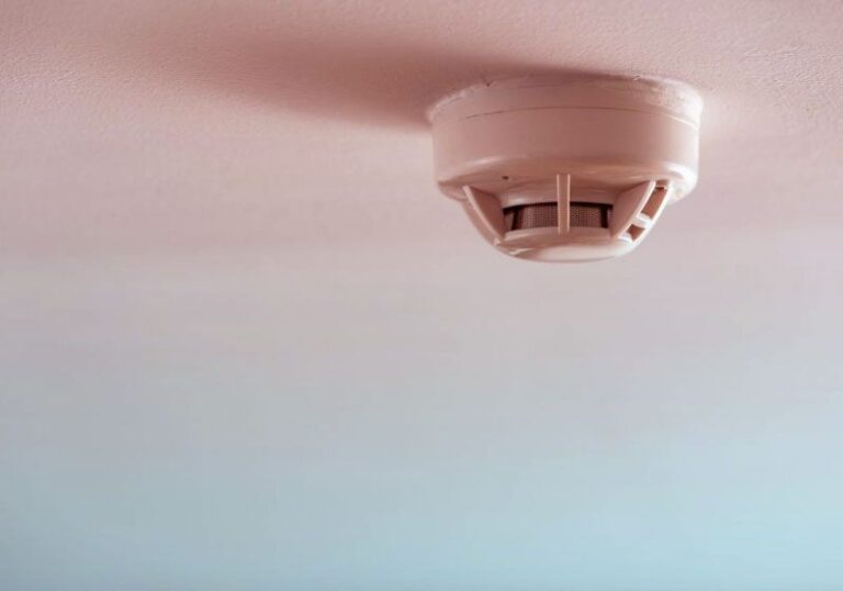 Sounding the Alarm on Vaping The Role of Vape Detectors in Schools